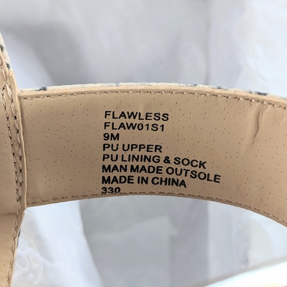 Steve Madden Flawless Natural Snake Skin Wedge - Picture 7 of 7